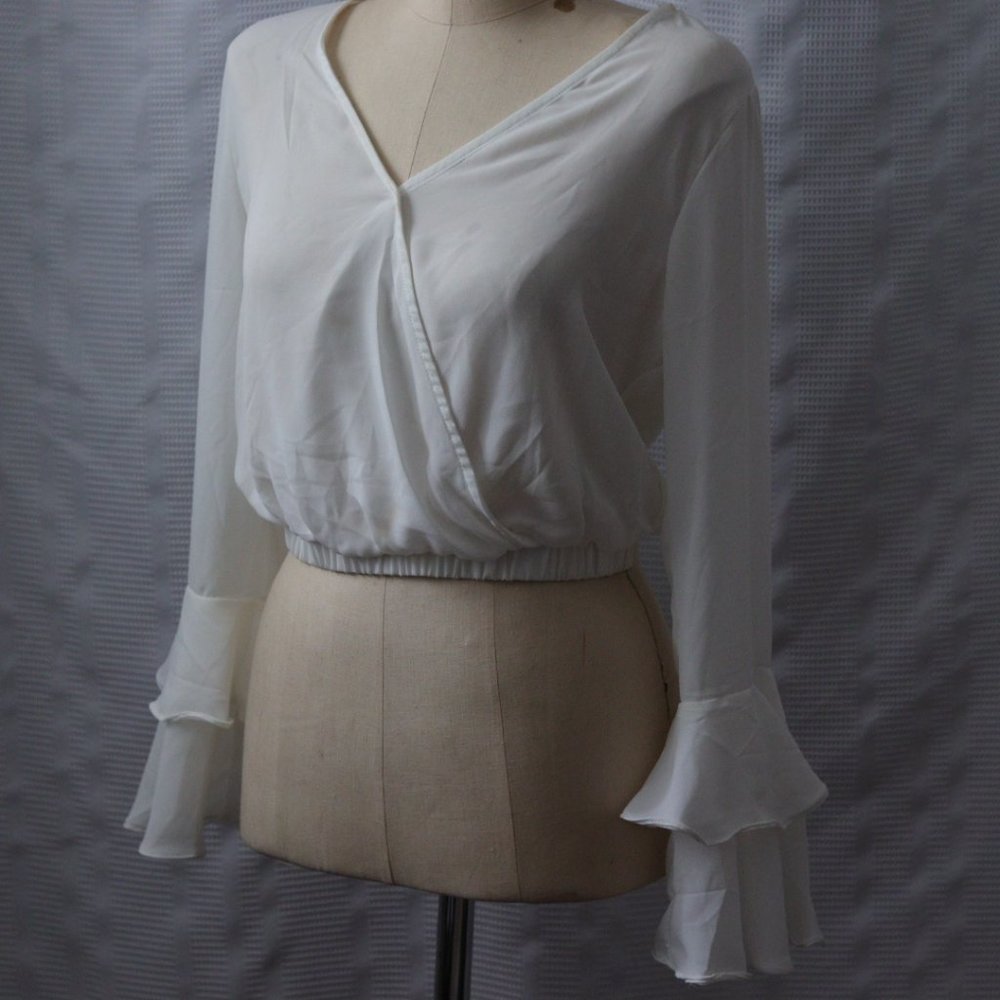 Cropped blouse